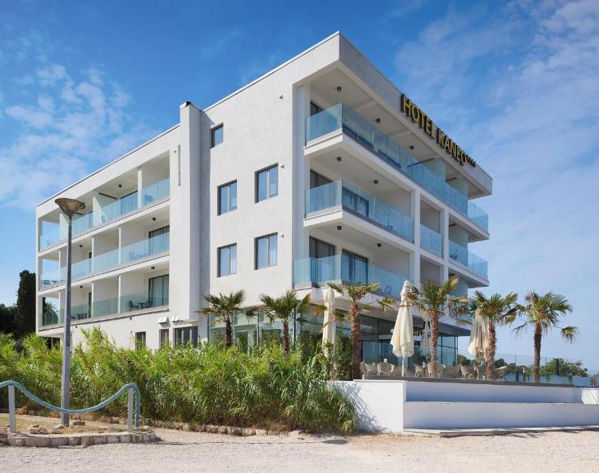 Kaneo Hotel